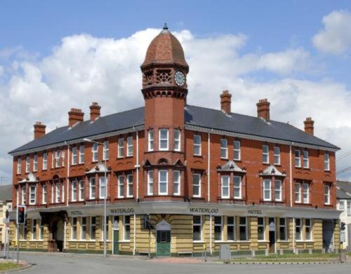 Newport Hotel | The Waterloo Hotel & Bistro