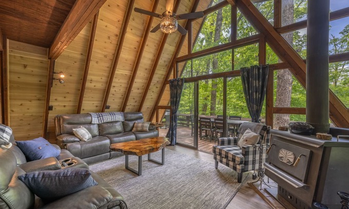 Innsbrook Chalet De Esquí | The Waters Edge by Innsbrook Vacations!