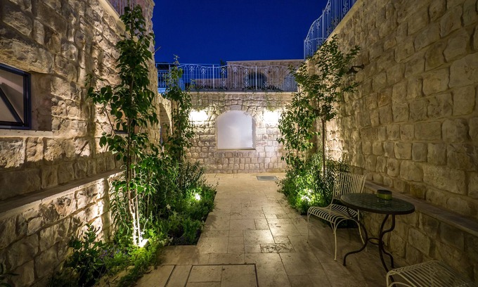 Artists Colony Casa | The Way Inn