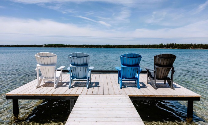 Tobermory Cabaña | The Way Way Back 3 bedroom waterfront cottage with private dock Tobermory