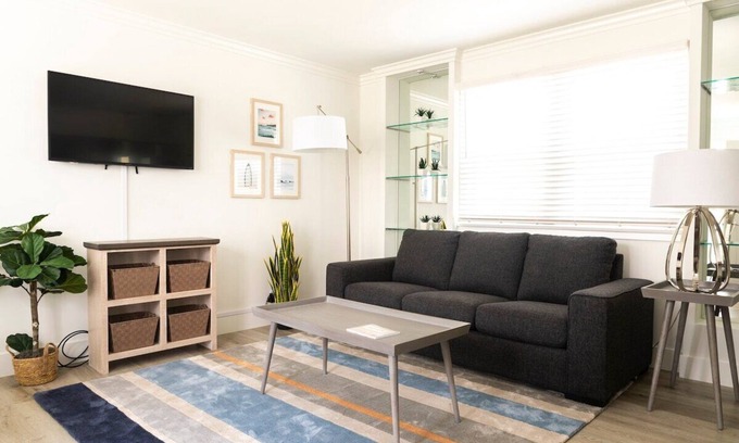 Corona del Mar Condominio | The Wedge - Vacation Corona Del Mar