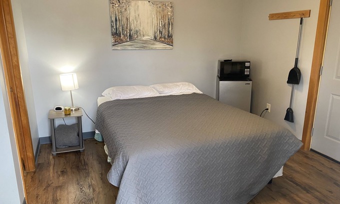 Geneva-on-the-Lake Apartamento | The Weekender Unit #2