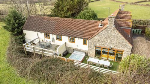 Wick Casa | The West Barn near Bath, sleeps 24 and 2 hot tubs