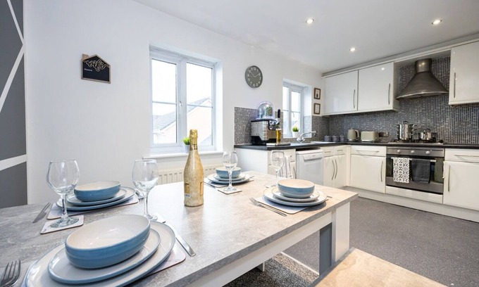 Wigan Casa | The Westbourne Short Stay