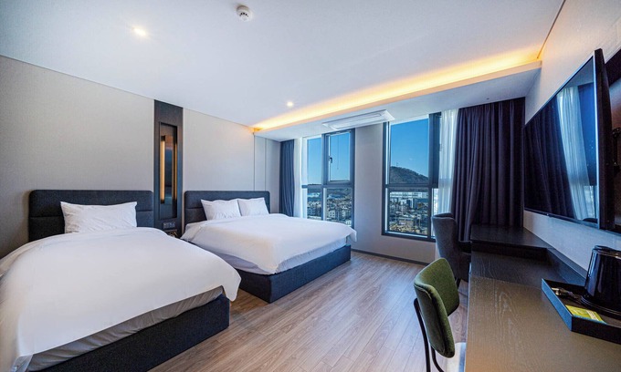 Gangseo District Hotel | The Western Busan Hotel by StayNEO