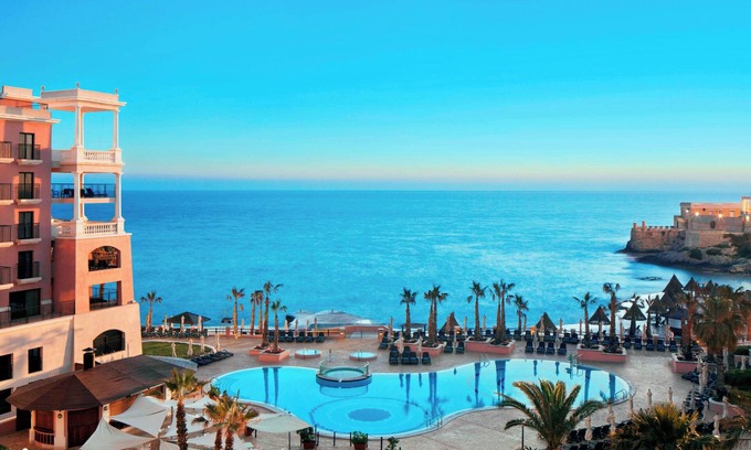 Paceville Hotel | The Westin Dragonara Resort, Malta