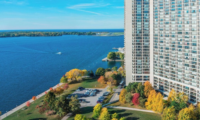 Central Waterfront Hotel | The Westin Harbour Castle, Toronto