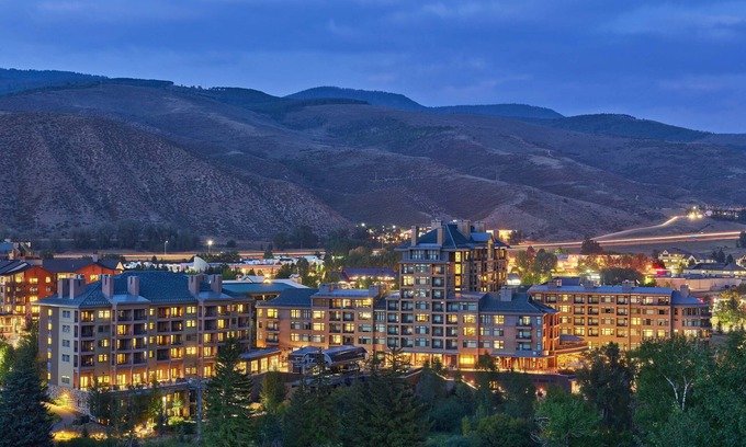 Avon Hotel | The Westin Riverfront Mountain Villas, Beaver Creek Mountain