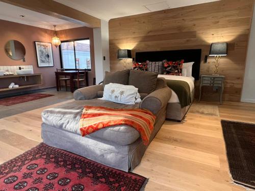Westcliff Casa | The Whale's Tale Guesthouse