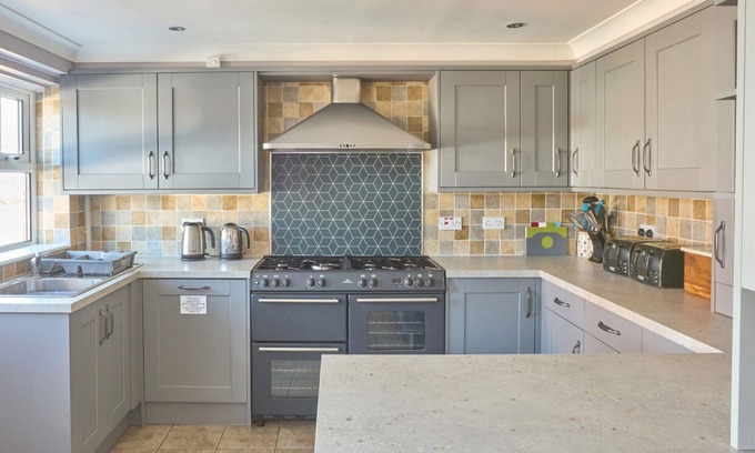 Mundesley Cabaña | The Whim - sleeps 14 guests in 7 bedrooms