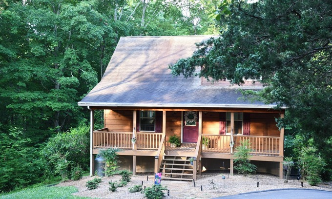 Byrdstown Casa | THE WHISPERING PINE AT DALE HOLLOW LAKE TN - LAKEHOUSE CLOSE TO 3 MARINAS