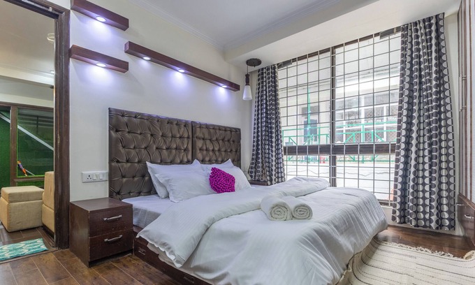 The Mall Road Apartamento | The Whispering Pines