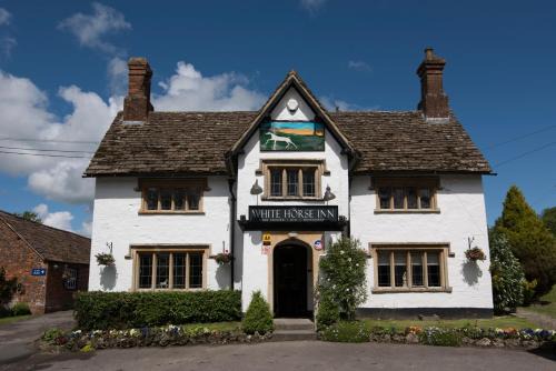 Compton Bassett Cama Y Desayuno | The White Horse Inn