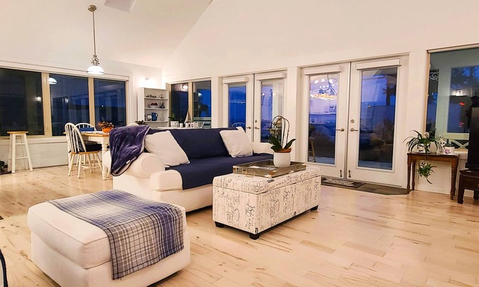 Downtown Casa | The White House