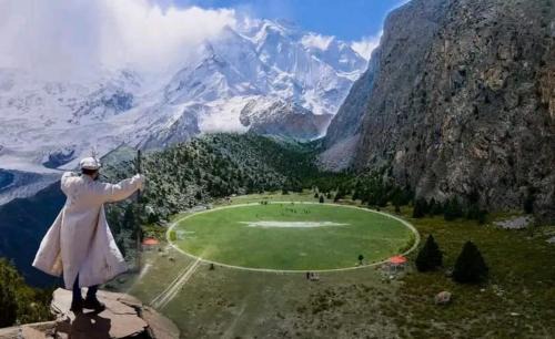 Hunza Casa | The White Peak Guest house and Restaurant