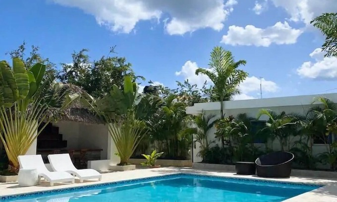 Guayacanes Cama Y Desayuno | The White Rock Hotel BB