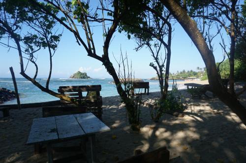 Midigama Cabina | The Whitegates Lodge
