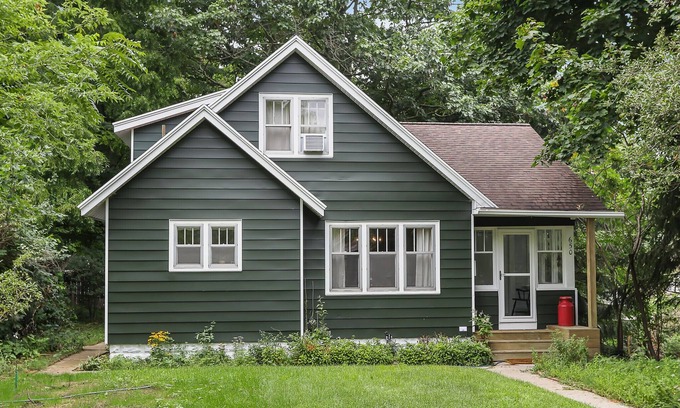 Macatawa Casa | The Whitman Cottage - Quaint Home Near Lake Macatawa