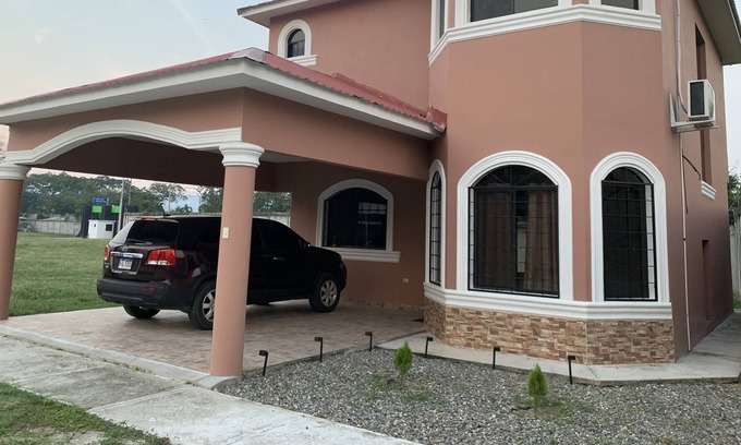 San Pedro Sula Casa | The whole house will be for you. Property near beaches