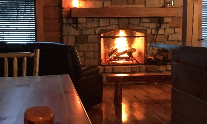 Wheeling Casa | The Willow Cabin - Luxury Cabin on the Creek cerca de las atracciones