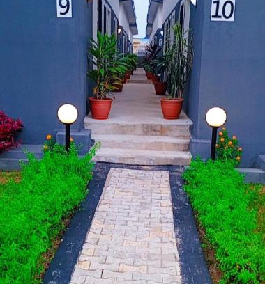 Bonny Hotel | The willow ridge