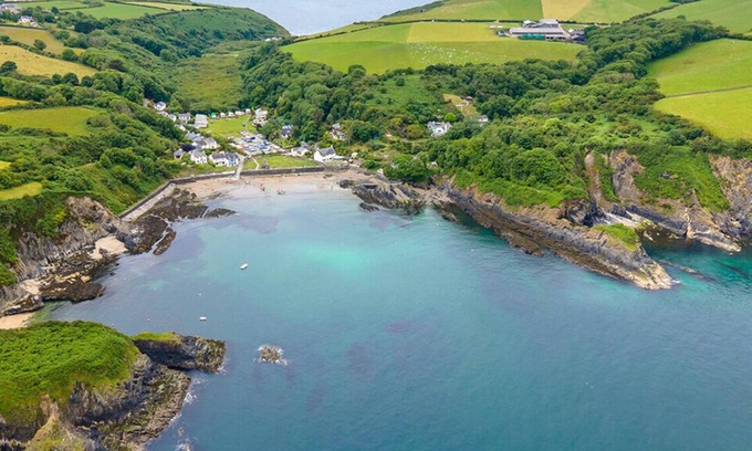 Dinas Cross Casa | The Willows Dinas Cross, Holiday Home Dinas, Sleeps 5, 3 bedrooms, bathrooms