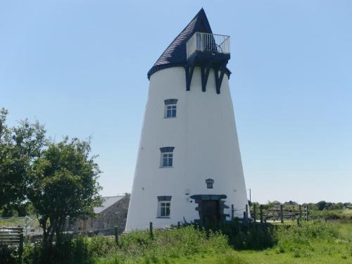 Bodffordd Casa | The Windmill