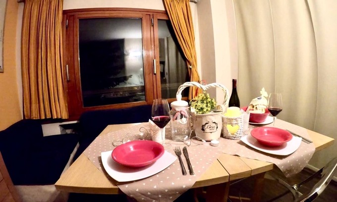 Sestriere Apartamento | Estudio en las pistas con parking privado.