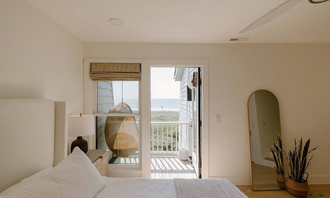 South End Casa | The Windseeker - An Oceanfront Retreat