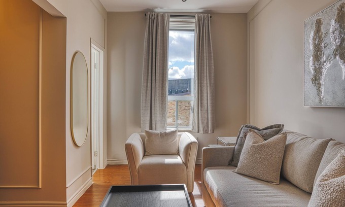 Stratford Hotel | The Windsor Hotel by Hoco Hotels Collection