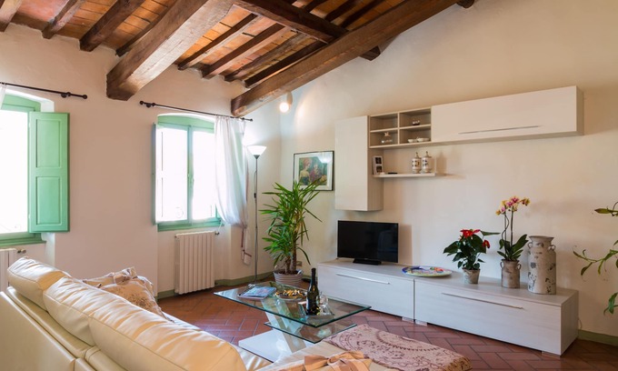 Pistoia Apartamento | Wisteria, elegante casco antiguo