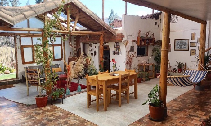 Urubamba Casa | The Witch’s Cottage
