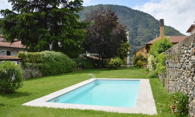 Comero Apartamento | Precioso apartamento con piscina en el lago Maggiore