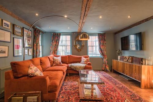 Rochester Casa | The Wonky House