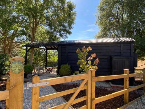 Minehead Cabina | The Woodmans Hut Minehead
