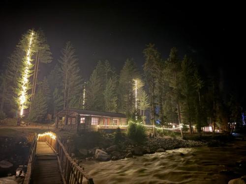 Khyber Pakhtunkhwa Complejo | The Woodpecker - Glamps & Resorts