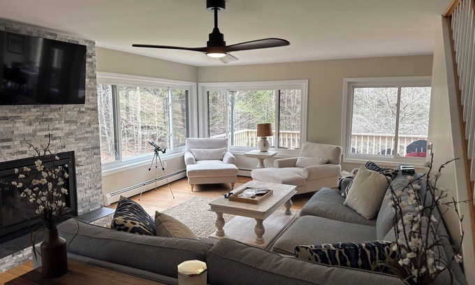Woodstock Casa | The Woodstead in Quechee- New Listing to VRBO!