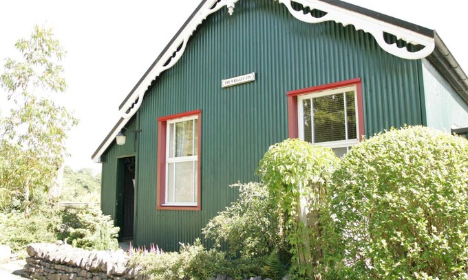 Millers Dale Casa | The Wriggly Tin, Millers Dale