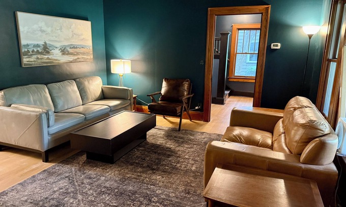 Warren Casa | The Wright House, A Stunning, BIG, 4-Bedroom in Warren, Century Home Restored!
