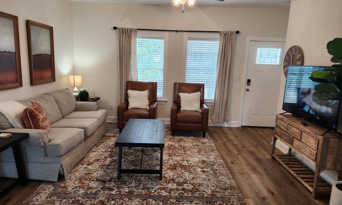 Thomasville Casa | The Wright Place located in Downtown Thomasville
