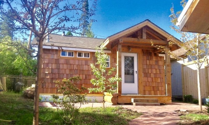 Grand Marais Cabina | Cabina del escritor, asequible y de lujo, en el corazón de la ciudad.