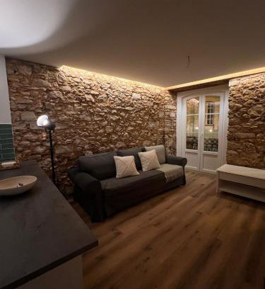 Perofilho Apartamento | the writer's neighbor I