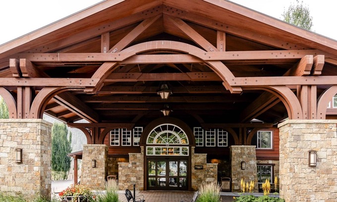 Jackson Hotel | The Wyoming Inn of Jackson Hole