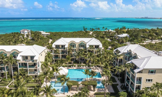 The Bight Condominio | The Yacht Club TC