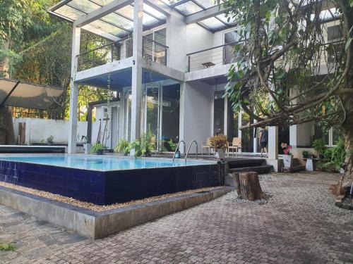 Seeduwa - Katunayake Casa | The Yacht Riverside Villa Near Colombo International Airport