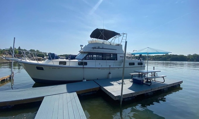 Antioch Alquiler De Eote | The Yacht @ The Cottages on Petite Lake