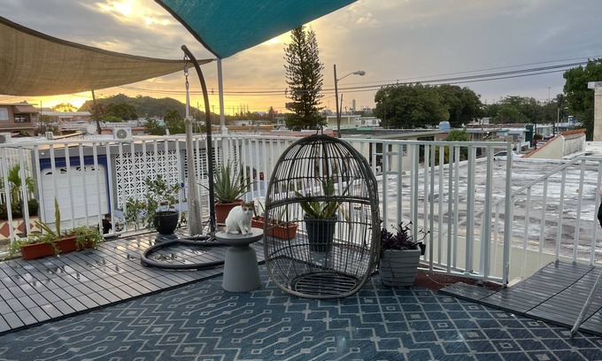 Gobernador Pinero Apartamento | The Yellow Door Casita A/C, Parking, Private Balcony & more