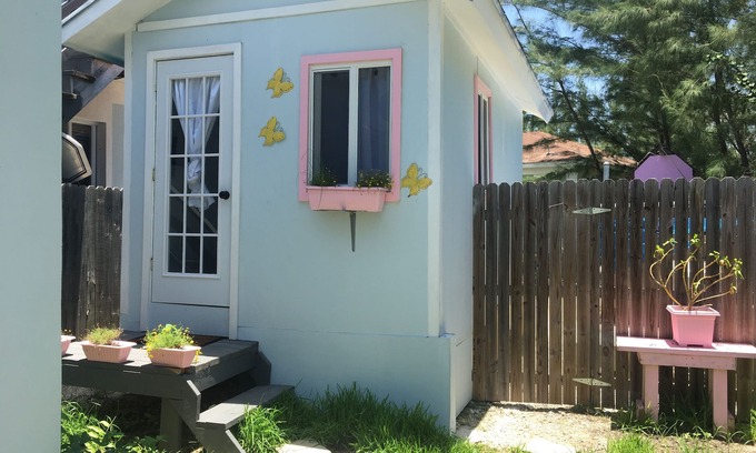 Nassau Casa | The YellowButterfly Tiny House