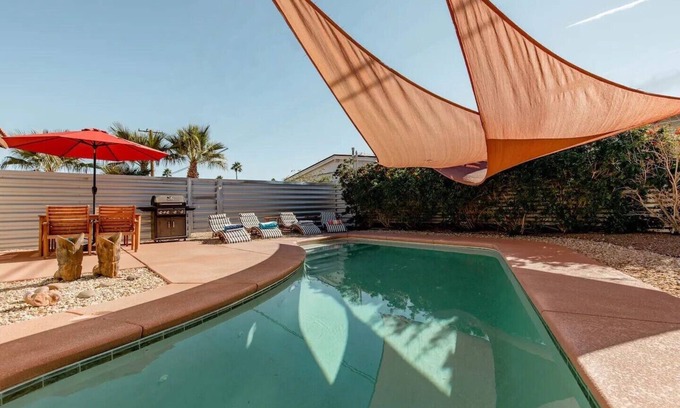 Racquet Club West Casa | The Yorba Oasis w/Pool