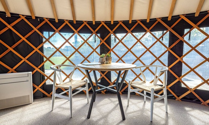 Onetangi Chalet De Esquí | The Yurts at Obsidian View - Stay Waiheke